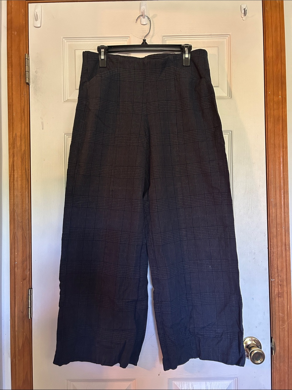 Old Navy Wide-Leg Plaid Pants - Grey Blue Plaid